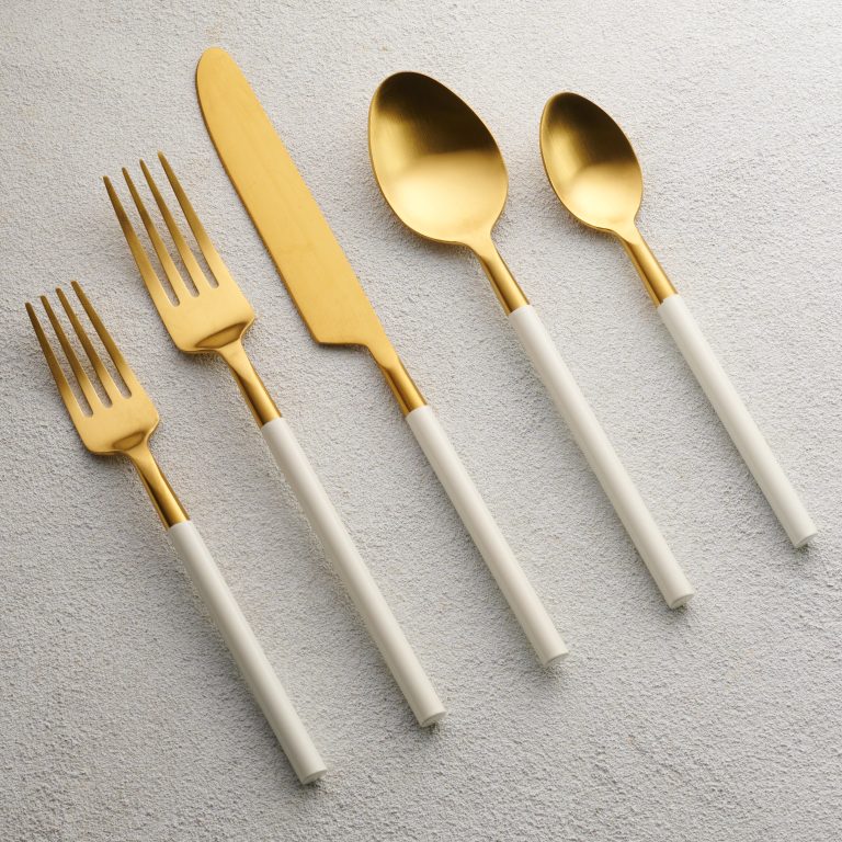 Cove White and Gold Flatware S/4