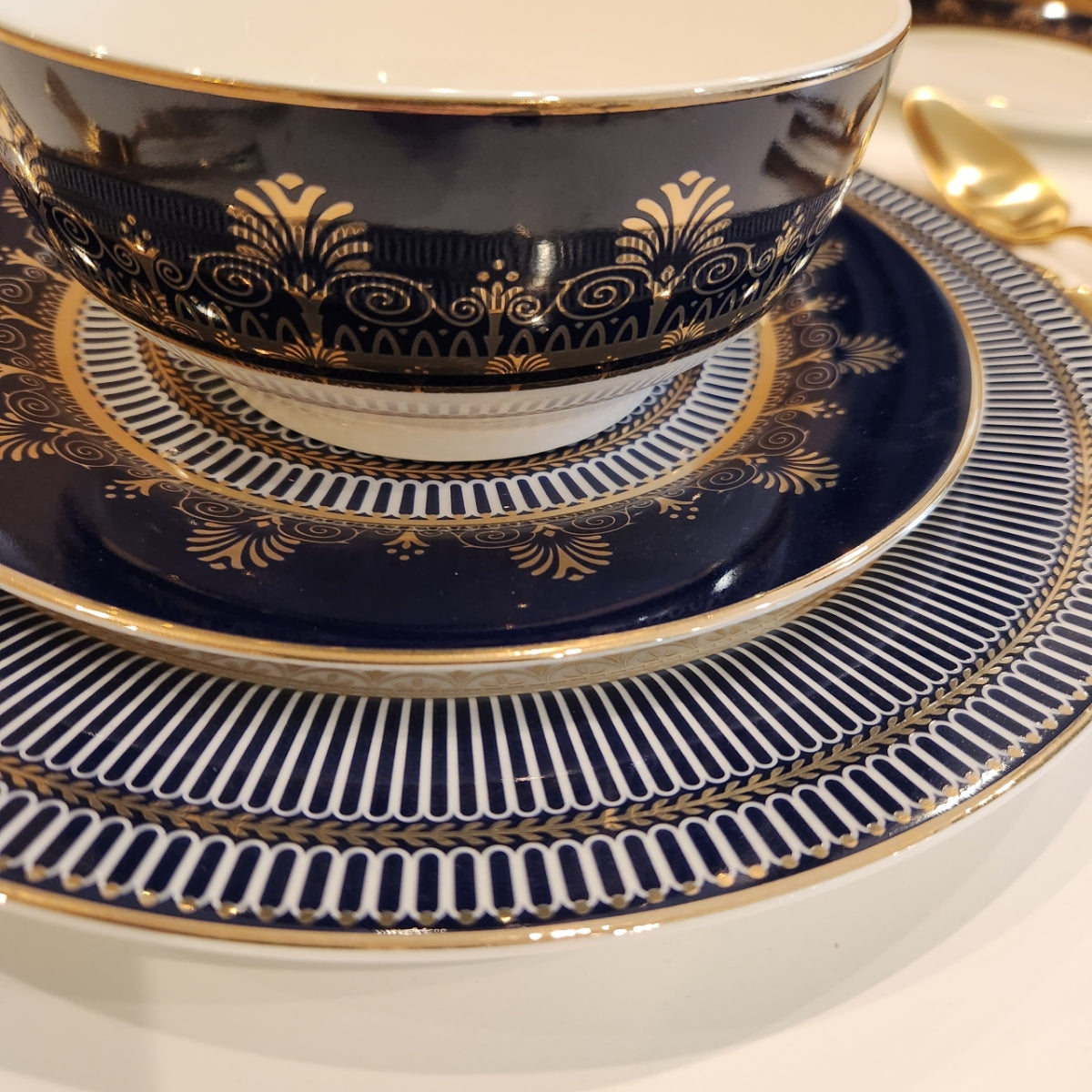 Navy Royal Bone China Dinnerware Set S/4