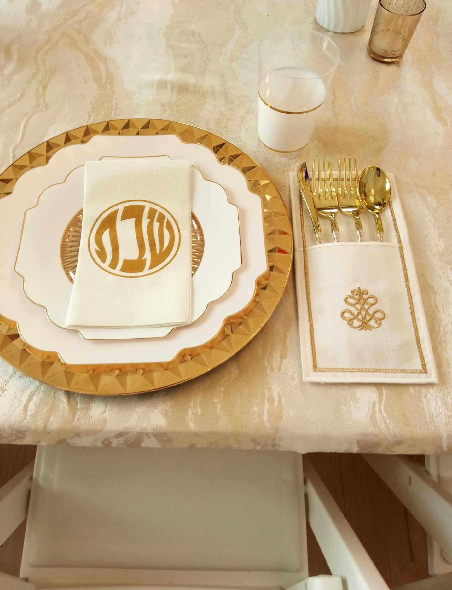 Gold Medallion Cutlery Holder